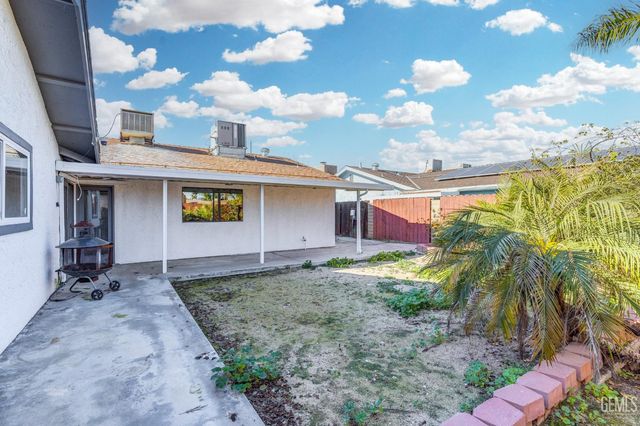 319 Pine Drive, Taft, CA 93268