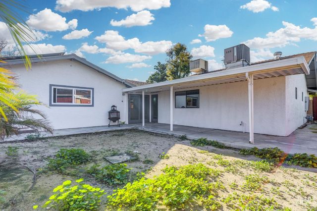 319 Pine Drive, Taft, CA 93268