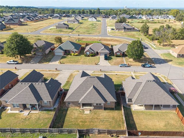 1907 Denali Way, Barling, AR 72923