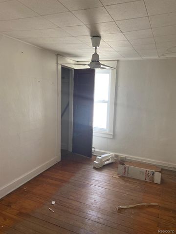 606 Stockdale Street, Flint, MI 48503