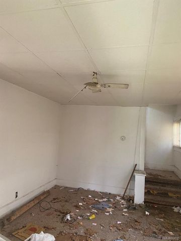 606 Stockdale Street, Flint, MI 48503
