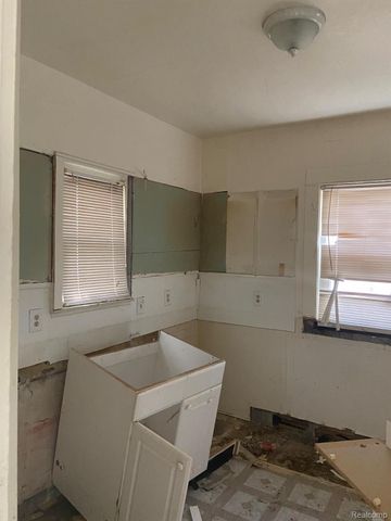 606 Stockdale Street, Flint, MI 48503