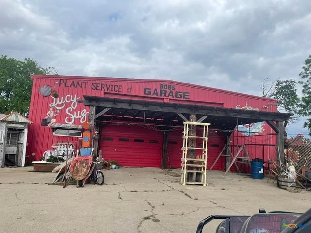 107 W 10th Street, Lampasas, TX 76550