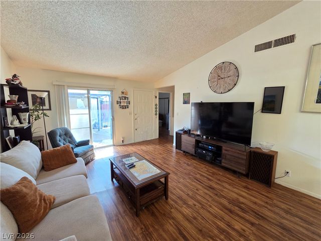 752 Heritage Vista Avenue, Henderson, NV 89015
