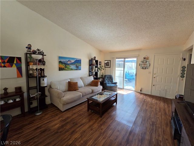 752 Heritage Vista Avenue, Henderson, NV 89015