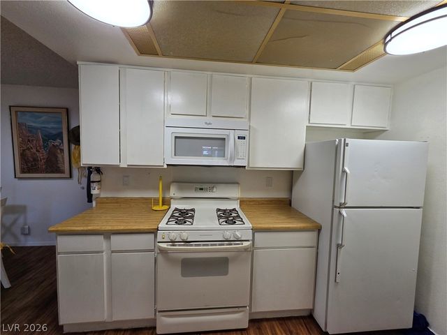 752 Heritage Vista Avenue, Henderson, NV 89015
