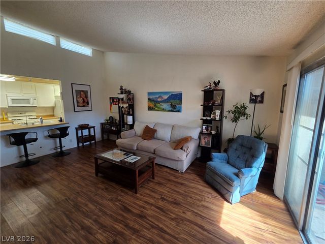 752 Heritage Vista Avenue, Henderson, NV 89015