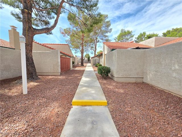 752 Heritage Vista Avenue, Henderson, NV 89015