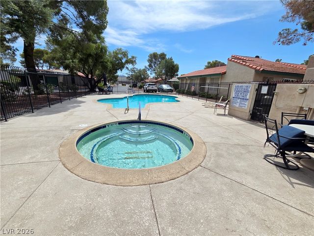 752 Heritage Vista Avenue, Henderson, NV 89015