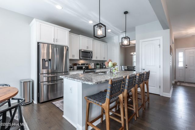 3220 Dandelion Drive, Grimesland, NC 27837