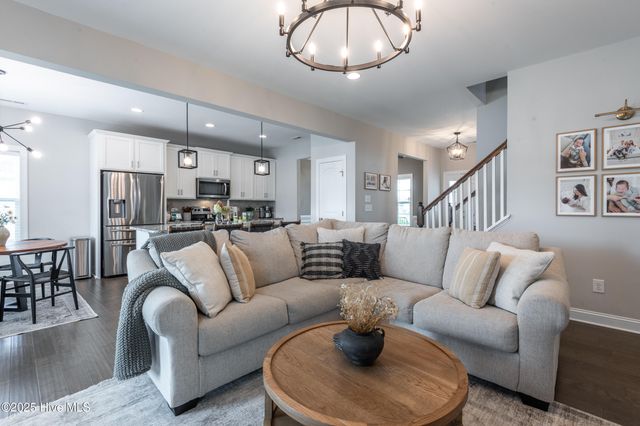 3220 Dandelion Drive, Grimesland, NC 27837