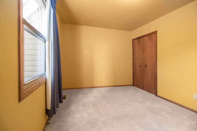 312 Dorchester Way, Milford, MI 48381