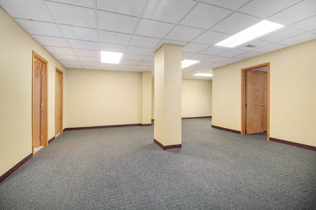 312 Dorchester Way, Milford, MI 48381