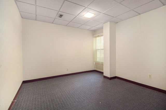 312 Dorchester Way, Milford, MI 48381