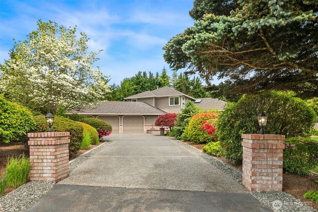 21118 SE 137th Place, Issaquah, WA 98027