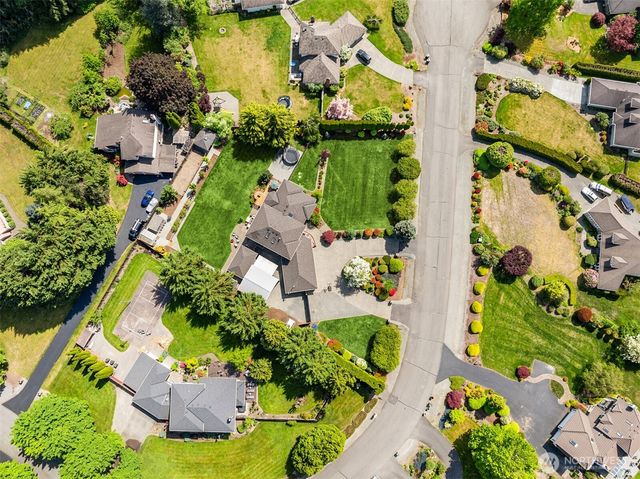 21118 SE 137th Place, Issaquah, WA 98027