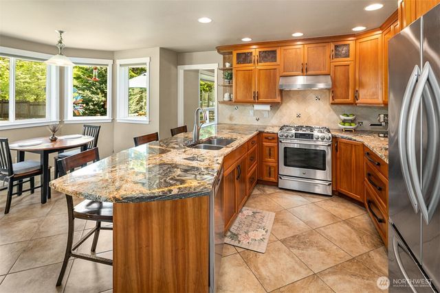 21118 SE 137th Place, Issaquah, WA 98027