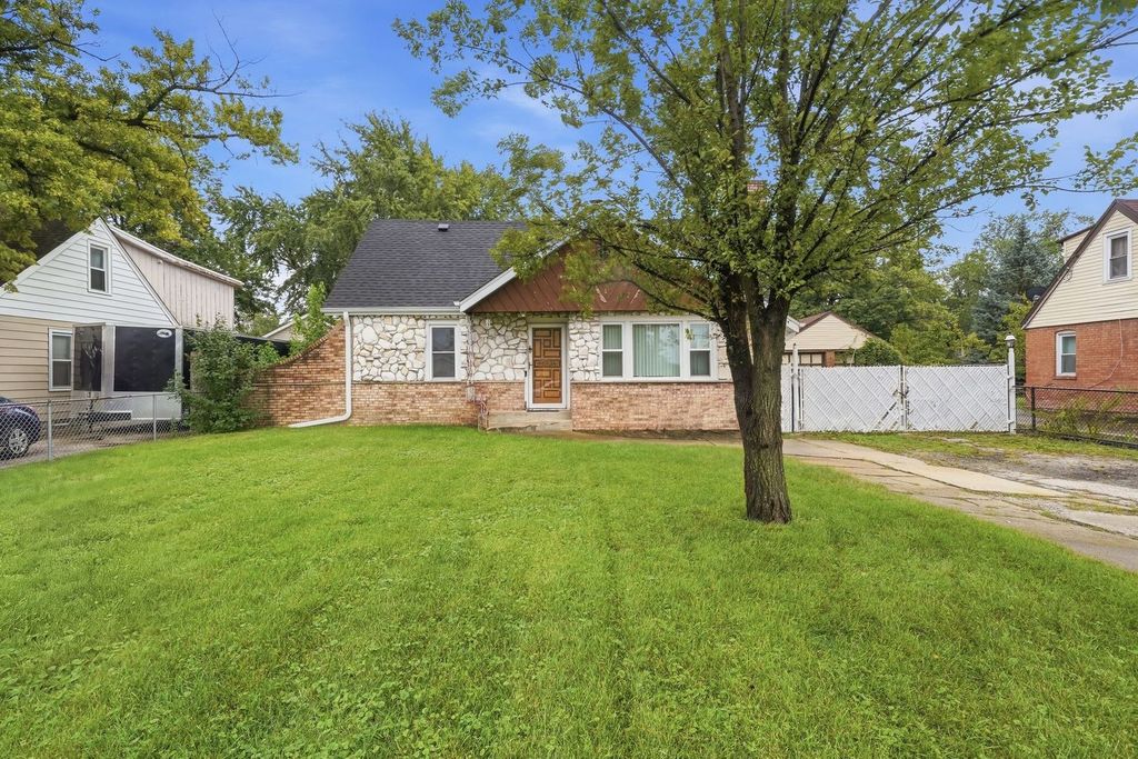 7915 W 70th Street, Bridgeview, IL 60455 — exterior