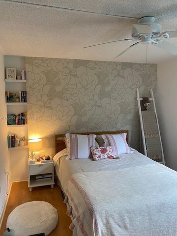 210 Sea View Dr 312, Key Biscayne, FL 33149