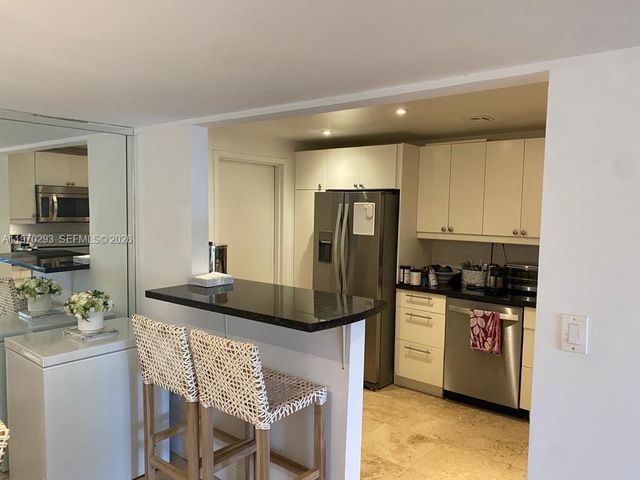 210 Sea View Dr 312, Key Biscayne, FL 33149