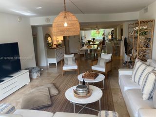 210 Sea View Dr 312, Key Biscayne, FL 33149