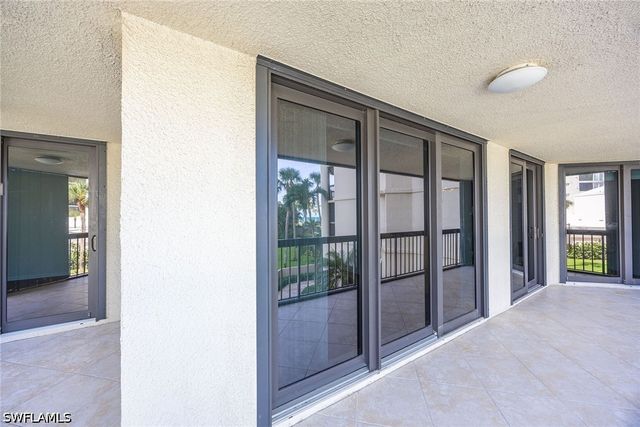 4551 Gulf Shore BLVD N 200, Naples, FL 34103