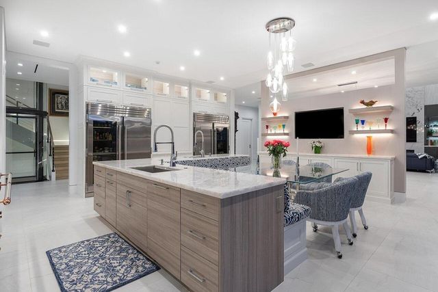 3016 SE Dune Drive, Stuart, FL 34996