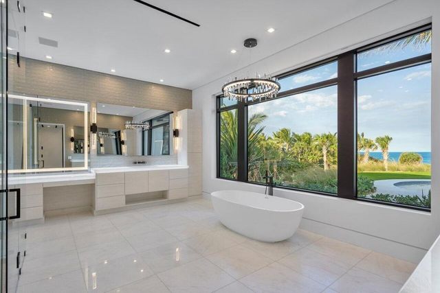 3016 SE Dune Drive, Stuart, FL 34996