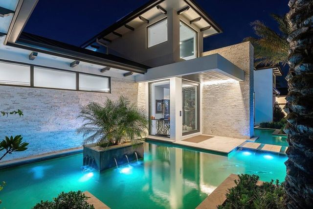 3016 SE Dune Drive, Stuart, FL 34996