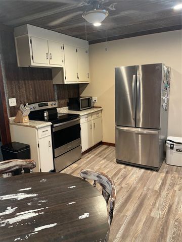 3014 CR 16300 Road, Deport, TX 75435