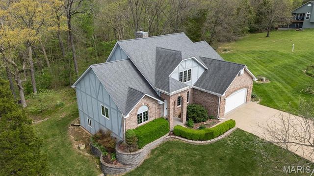 5171 Waters Edge Drive, Hillsboro, MO 63050