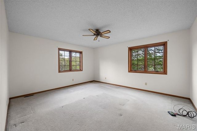 5171 Waters Edge Drive, Hillsboro, MO 63050