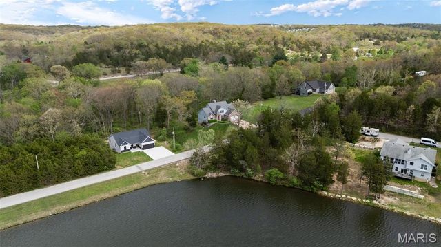 5171 Waters Edge Drive, Hillsboro, MO 63050