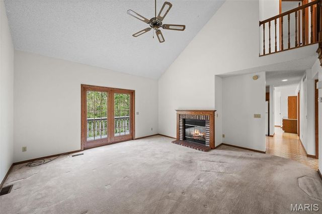 5171 Waters Edge Drive, Hillsboro, MO 63050