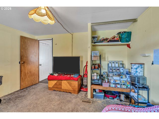 10038 S NEW ERA Rd 25, Canby, OR 97013