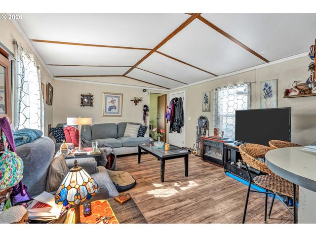 10038 S NEW ERA Rd 25, Canby, OR 97013