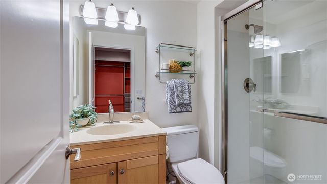21919 NE 18th Street, Sammamish, WA 98074