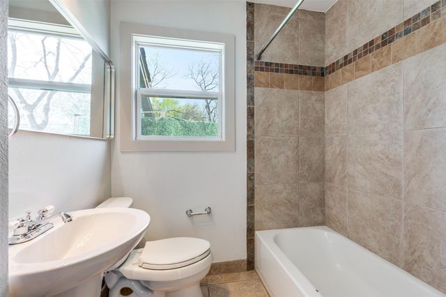 2012 Payne Ave A, Austin, TX 78757