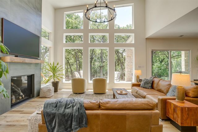 125 Red Oak Drive, Decatur, TX 76234