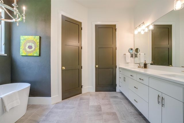 125 Red Oak Drive, Decatur, TX 76234