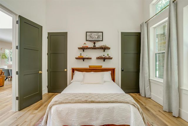 125 Red Oak Drive, Decatur, TX 76234