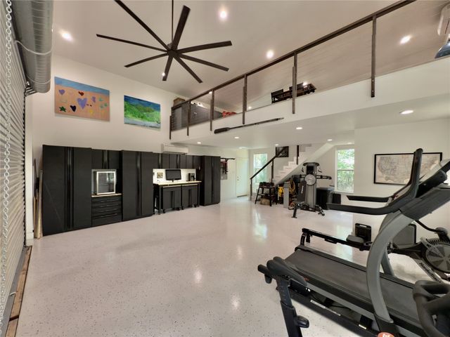 125 Red Oak Drive, Decatur, TX 76234