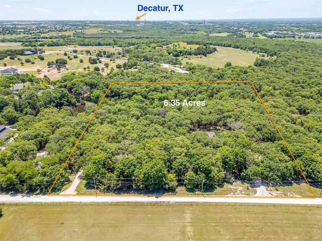 125 Red Oak Drive, Decatur, TX 76234