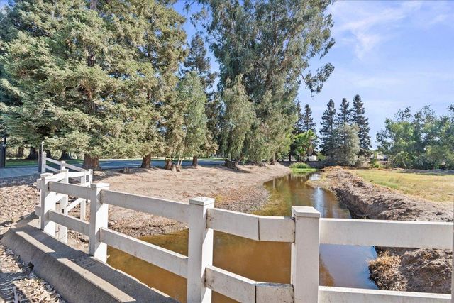 4616 Freelove Rd, Oakdale, CA 95361