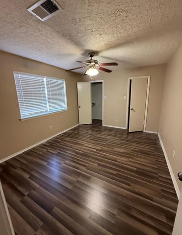 14314 S Quiet Town Lane W, Sugar Land, TX 77498