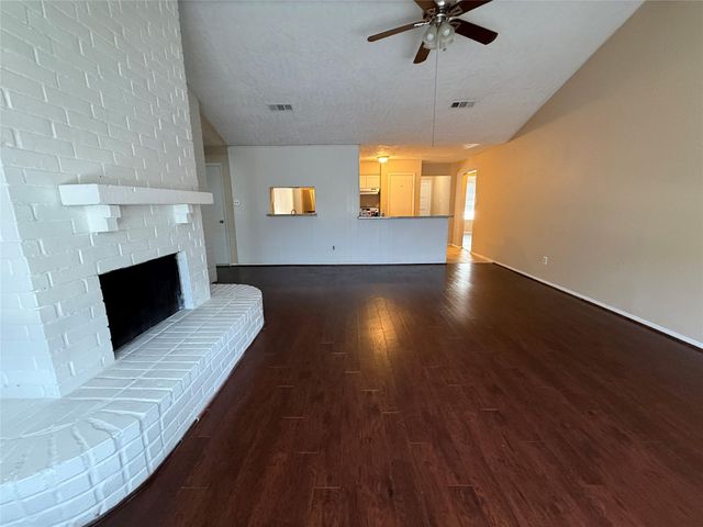 14314 S Quiet Town Lane W, Sugar Land, TX 77498