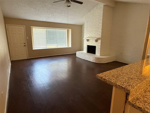 14314 S Quiet Town Lane W, Sugar Land, TX 77498