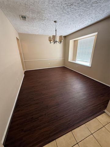 14314 S Quiet Town Lane W, Sugar Land, TX 77498