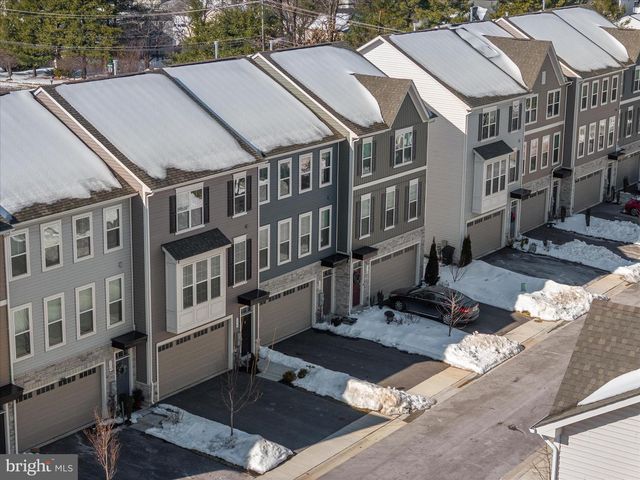 112 ARROWHEAD DR, Millersville, MD 21108