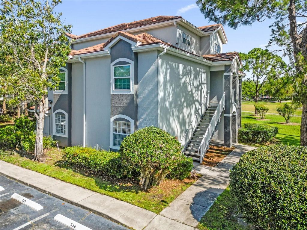Image 1 of property listing at 13953 FAIRWAY ISLAND DRIVE 618, Orlando, FL 32837